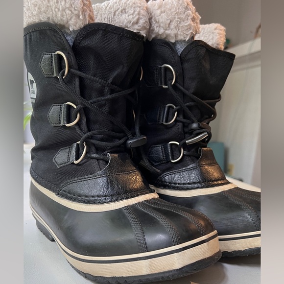 Sorel Snow Boots / Winter Boots; Unisex  Size 6 in Excellent Condition - Picture 6 of 14